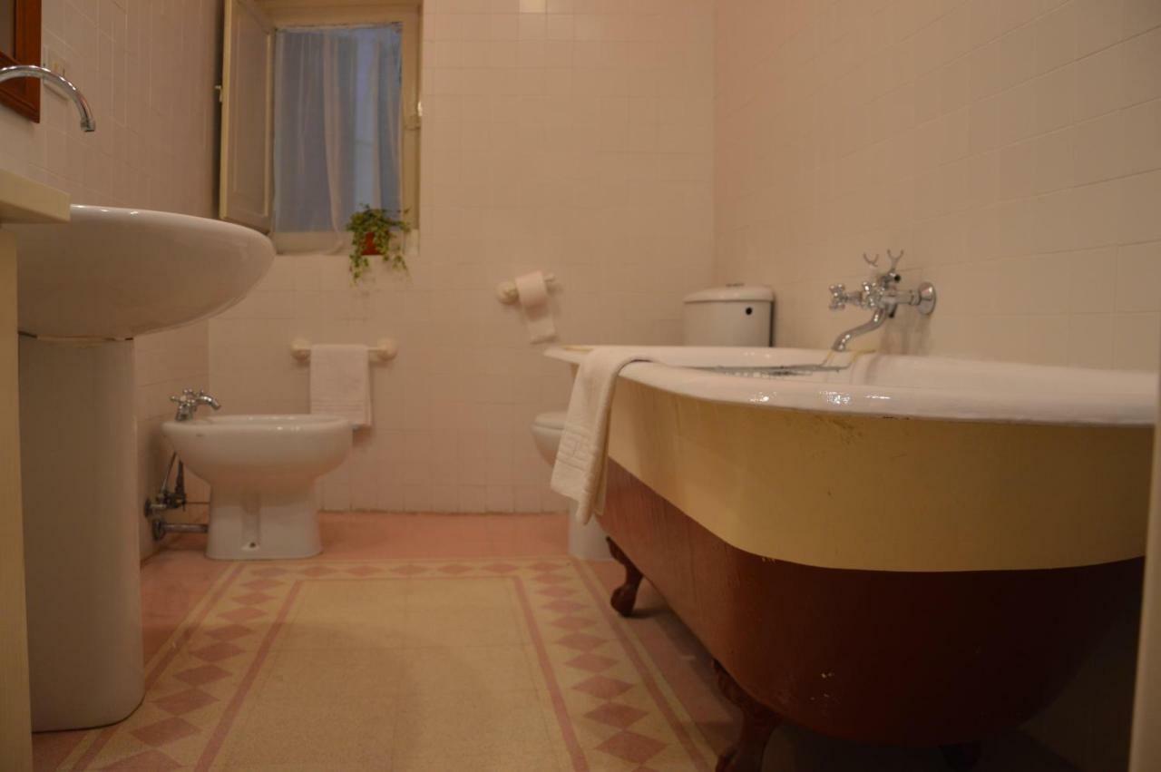 Casa Ciri Bed & Breakfast Фолиньо Екстериор снимка